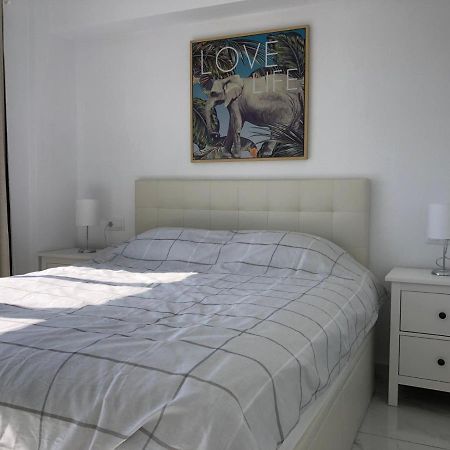 Amazing View Apartment Estepona Puerto Екстериор снимка
